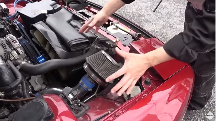 Motorz編集部 公式 実は まだ純正パーツが買える 中古のマツダrx 7 Fc3s を買う時の注意点 Fc3s型サバンナrx 7は 生産を終了してから28年が経過し 旧車の域に到達しています さらに ロータリーエンジンという特殊なエンジンが搭載されている