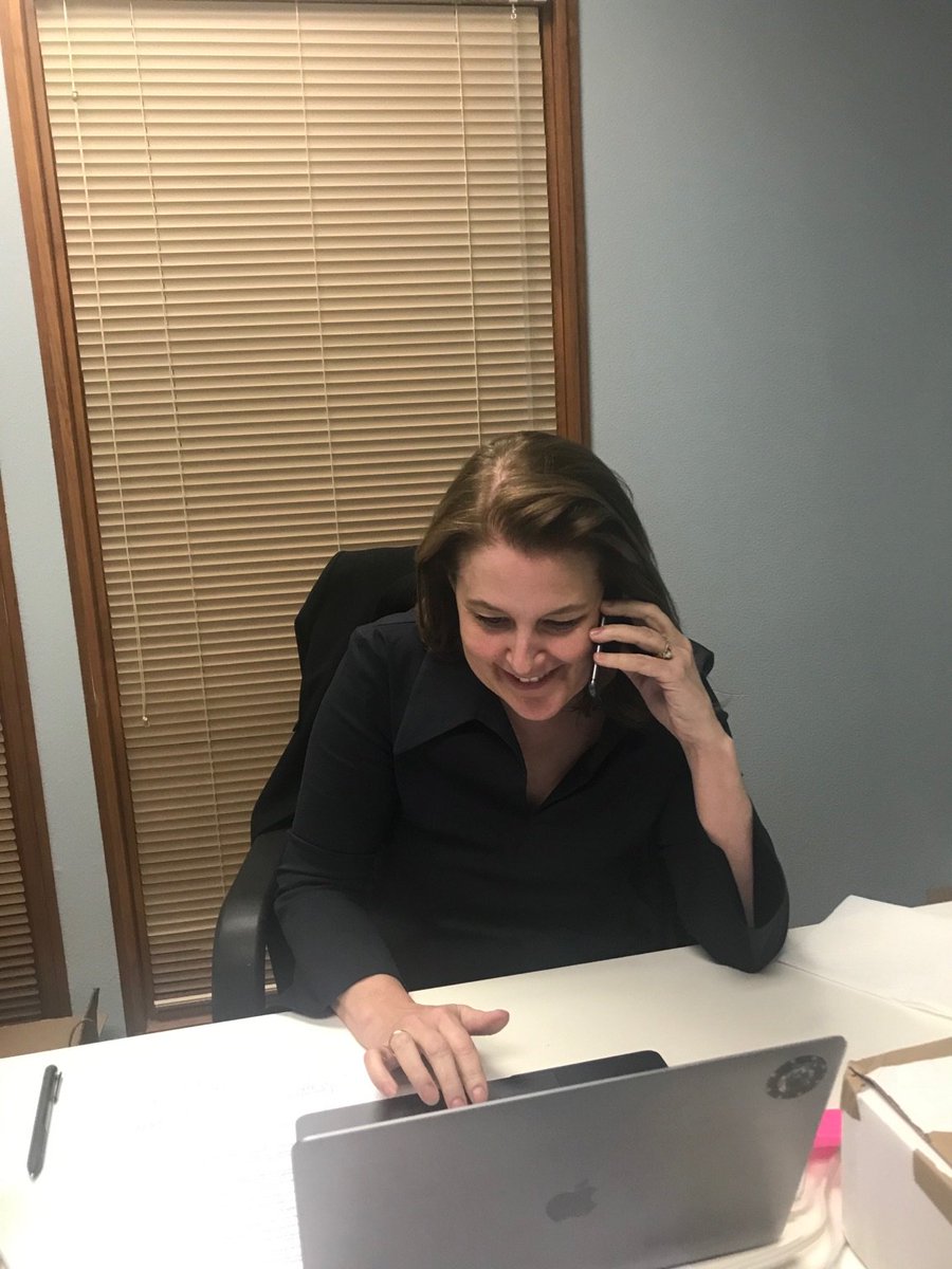 I'm making calls to voters right now! Can you hop on a phone bank to make sure voters turn their ballots in these last few hours? Every vote counts to #FlipThe3rd! Sign up: mobilize.us/longforcongres…