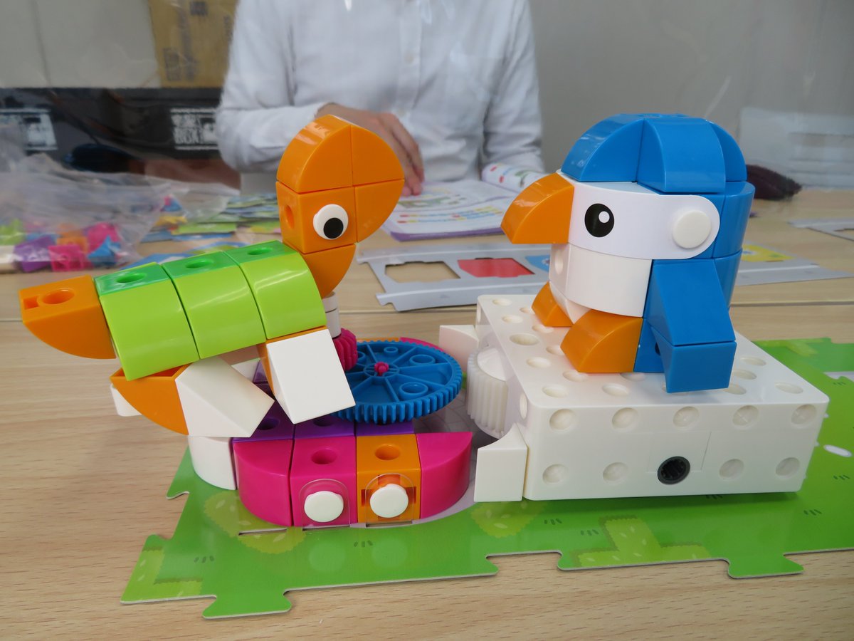 新発売の【プローボ】は、デジタルデバイスを一切使わずにプログラミングの基礎センスが身に付く、新発想のプログラミングおもちゃです！！
とにかくキャラがかわいくて、社内の人気者です♪
probot.jp