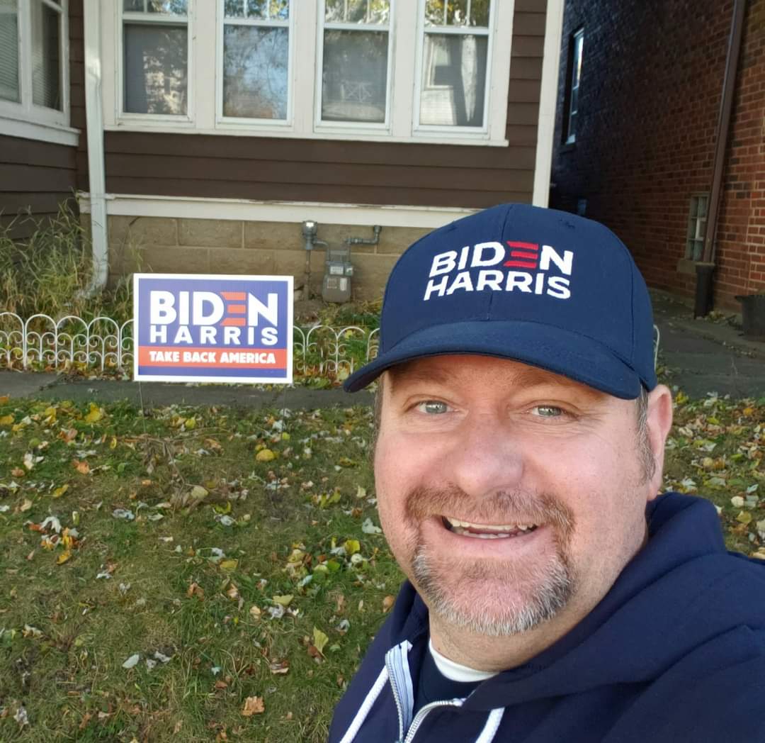 jim4progress's tweet photo. Seen around Milwaukee today...
Resist.
Take Back America.
Vote him out before he kills us ALL!
This is why we fight!
Take it all back! #BidenHarris2020
@JoeBiden
#SoulOfANation
@KamalaHarris
#BuildBetterBack
#Dems2020 https://t.co/T6NQylfUoX