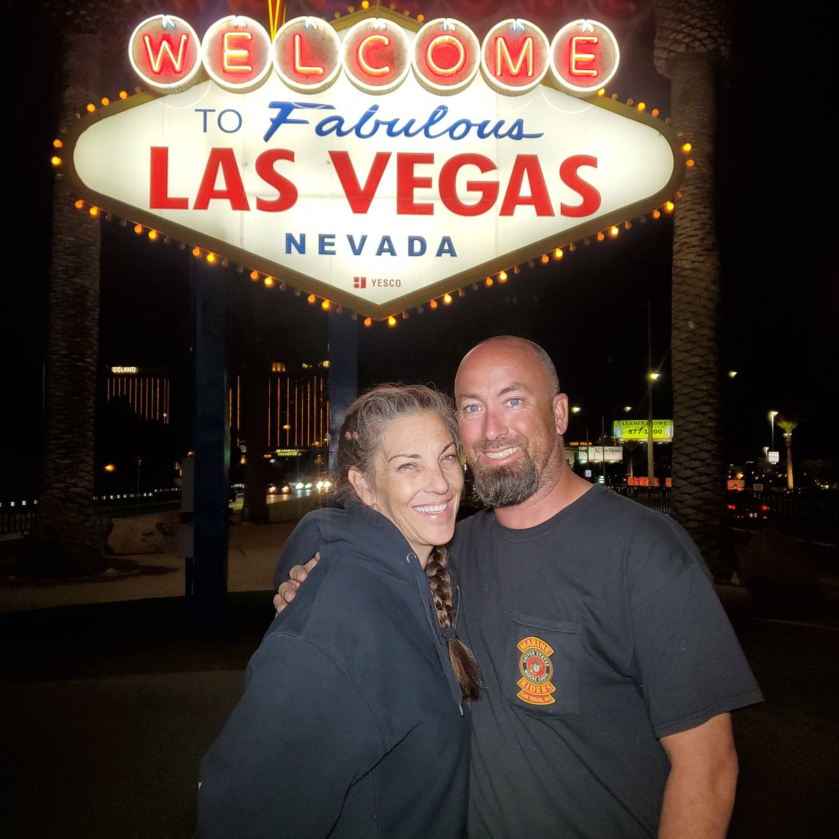 MBird702's tweet photo. Finding yourself and being on top of the world is the best feeling in the world. Been thru hell and back to stand here with this smile and truly in love 😍 #lifeisgood #44thbirthday #lasvegas #vegas #marineriderslasvegas #truelove #playingtourists #33yearstogether #smilesformiles https://t.co/ClRJeb6Zhg