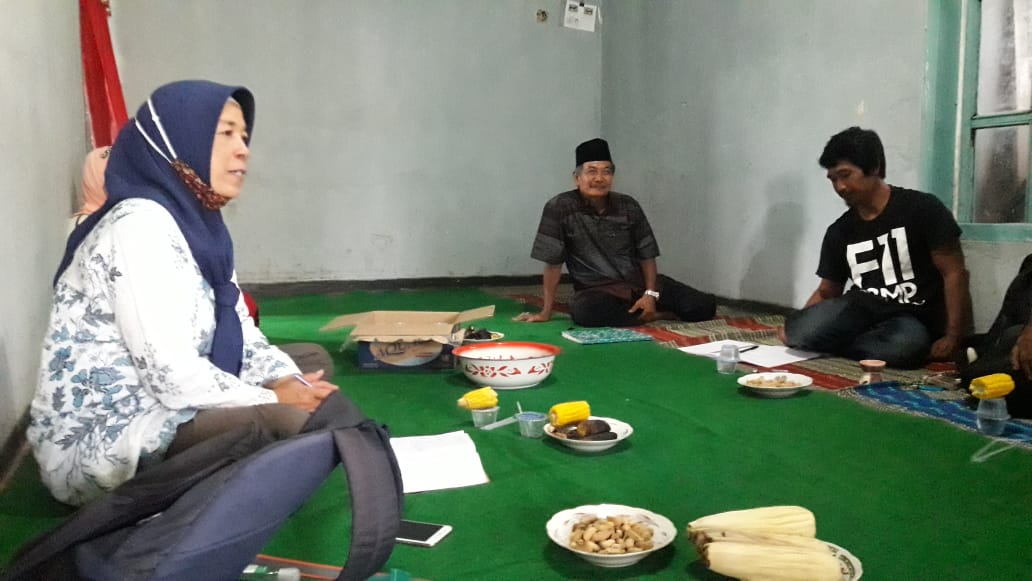 Perikanankabmlg's tweet photo. 3/11.Penyuluh Perikanan Wilayah Kec.Pagelaran bersama Perangkat Desa Sidorejo melakukan Pengukuhan Kelompok Pembudidaya Ikan (Pokdakan) Desa Sidorejo. Kelompok tersebut bernama "Subur Makmur", dg tumbuhnya Pokdakan Subur Makmur diharapkan pembudidaya lebih semangat utk budidaya https://t.co/NdNvqTb6rX