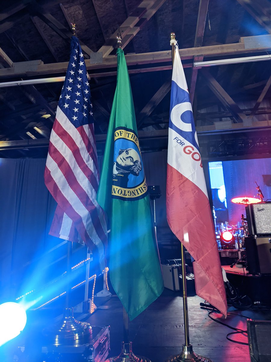 BethNeibert's tweet image. Hanging out at the #CulpforGovernor #victory rally with a few pretty amazing #Patriots AKA #Trumpians #ElectionDay @LorenCulp