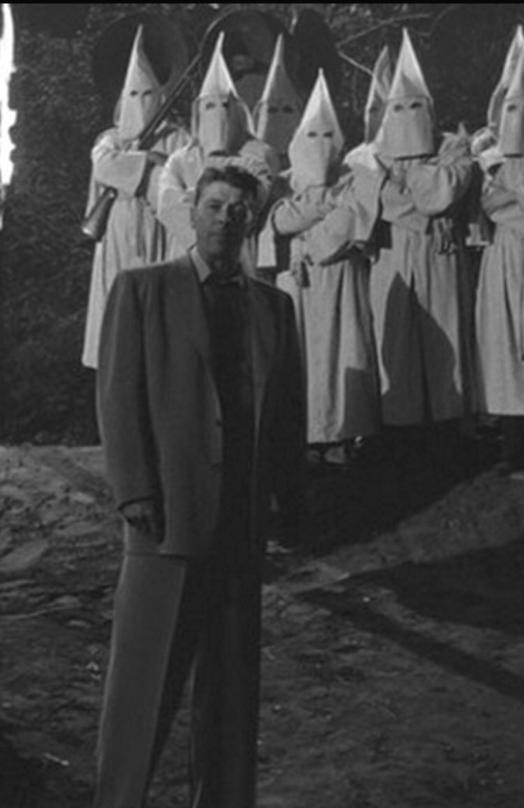 Storm Warning was brilliant and, it turns out, a deeply appropriate choice for  #ElectionNight  , given that it’s about an entire town being Klan members. The one person NOT in the Klan? Ronald Reagan.  #Noirvember