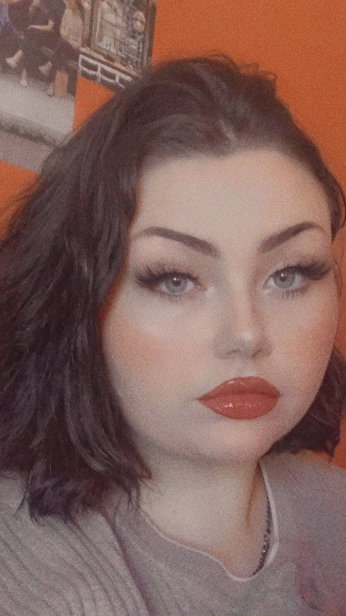 kalipeach_'s tweet photo. Need a sugar daddy who wants to Cashapp me immediately https://t.co/BfN2h98aHl