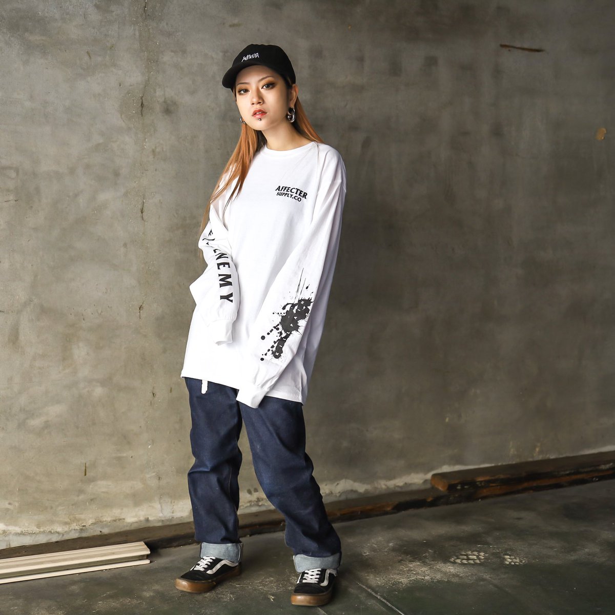 Feelin_osaka's tweet photo. Feelin'オープンしてます☆
【AFFECTER】SPLASH L/S TEE (WHITE) Mサイズ
https://t.co/qbGRMa8wqh
胸は刺繍、両袖はアシンメトリーなプリント🖤
左腕はインクが飛び散ったようなデザインに、KILL PAINの文字がAFFECTERらしい1枚🖤
#affecter #feelinosaka #feelin #osaka #horie #フィーリン #大阪 https://t.co/4ZUuY7ZGjs