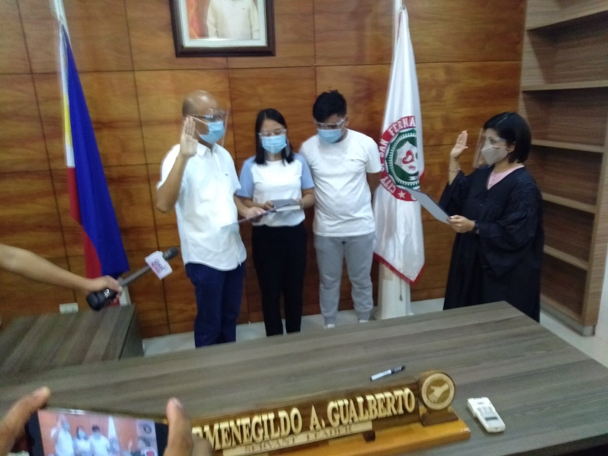 totofabros's tweet photo. Mayor Hermenegildo "Dong" Gualberdo balik na sa City Hall ngayong araw sa San Fernando,  La Union

@UNTVNewsRescue @RadyoLaVerdad https://t.co/K0teMpK1gz