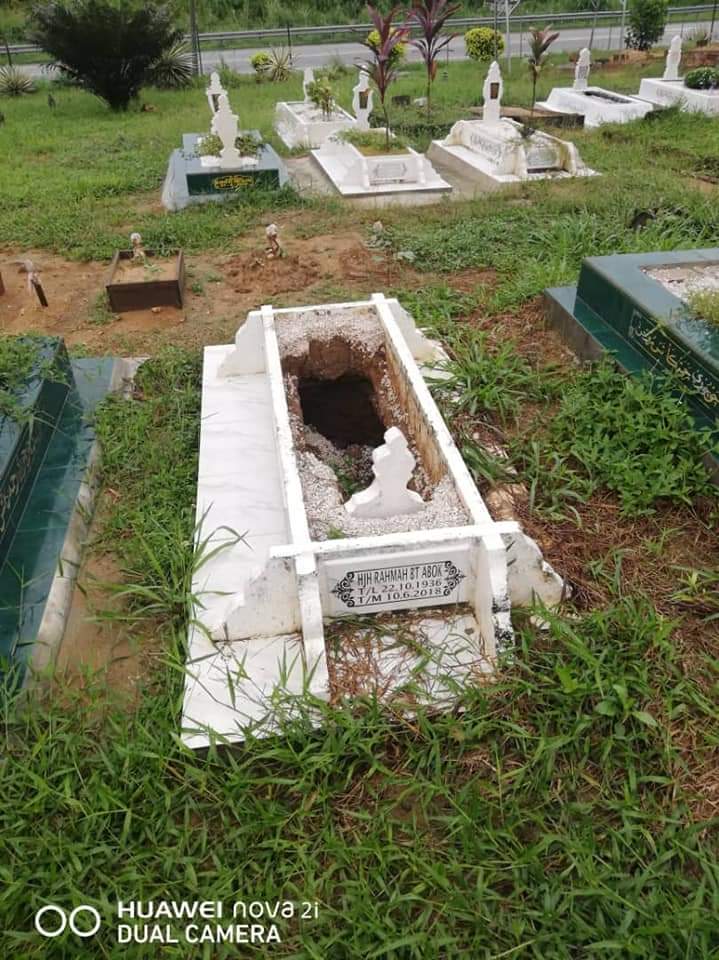 Twtn9 Edmin On Twitter Pembetulan Ayat Kepada Waris Yang Mengebumikan Ahli Keluarga Di Tanah Perkuburan Area Jalan Kuala Pilah Mohon Kerjasama Anda Untuk Melawat Dan Mengenalpasti Kubur Ahli Keluarga Kerana Tanah