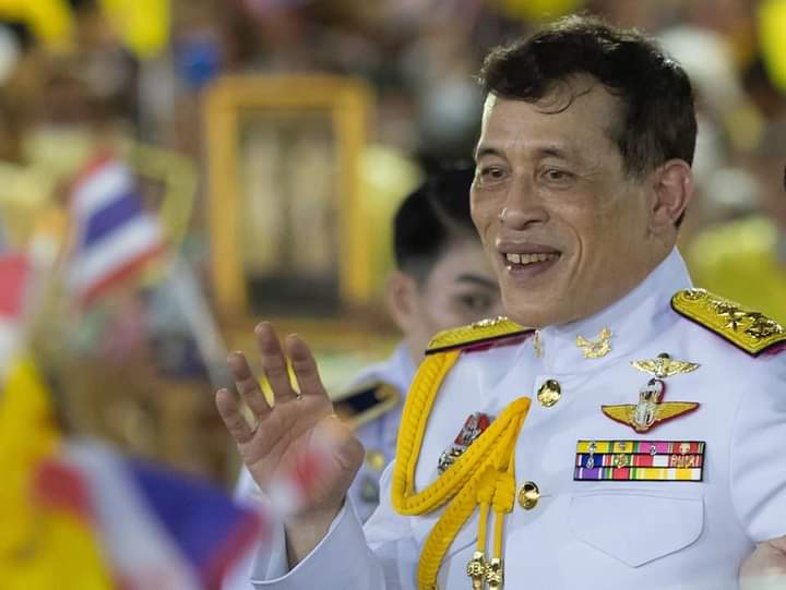 Wichy544's tweet photo. ทรงพระเจริญยิ่งยืนนาน
#4พยเรารักในหลวง https://t.co/eJ7fb97HIl