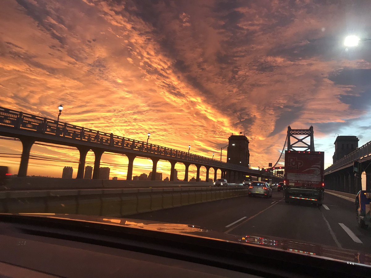 ElliotFr's tweet photo. @6abcadamjoseph Coming into to Philly in the Ben Franklin https://t.co/Vl0mfBX5yd