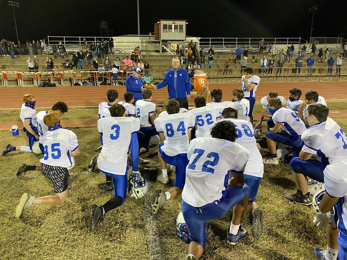 HpmsSpikes's tweet photo. Special night as the 8th grade A team finished the season 6-3 with a 21-6 victory. More importantly we were able to show our appreciation to  Coach @garymiears and all he has done for this program. Your impact will not ever be forgotten! #SFND https://t.co/RtIPImqrlk