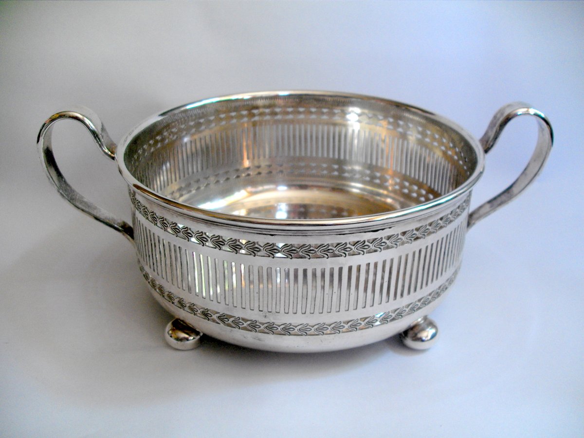 CartersCollecta's tweet photo. #WednesdayMotivation: #StaySafe
#Shielding
Theme: #Kitchenalia
Priorities:
#Osteo first thing
Listings
October figures
Stuck for #GiftIdeasWrapped present?
See our #Antique / #Vintage / #Collectables website for inspiration
https://t.co/NPLKhy4hIL https://t.co/WrtSbWEzR3