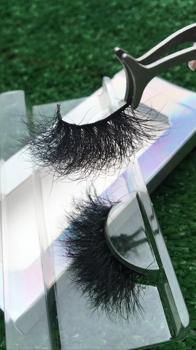 ms_fatiimaah's tweet photo. Lashes for Sale
AskAboutMyLashes ๐
@jasminee_beaute IG
#lashes #mualashes #lawofattraction #beauty #Naijablogger https://t.co/1v8nyCAoY7