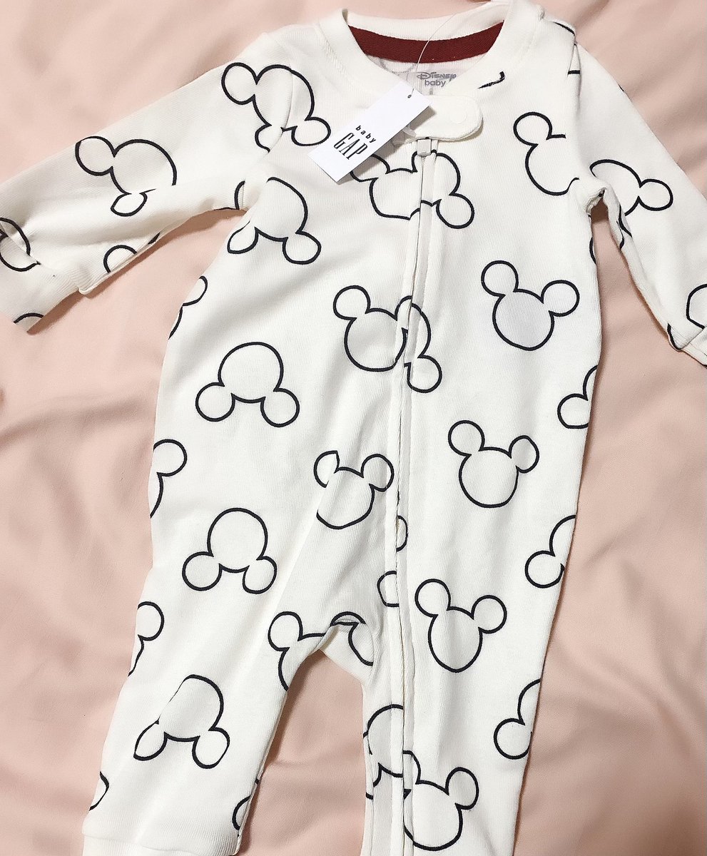 𝕄𝕚𝕤𝕒 𝟚 𝕞 Gap Babyが可愛いすぎて 買っちゃった ちょっとずつ増えていくベビー服 今まで Gapで買ったことなかったけど 今日たまたまsaleで入ってみたら 可愛い服がいっぱい 親子ペアルックも可愛いだろうなぁ