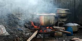 Joyful_Women's tweet photo. Did you know, Household Air Pollution (HAP) is one of the largest health risk factors for mortality in Kenya with about 21,560 deaths attributed to Household Air Pollution (HAP) annually?
#ClimateWorks #SCLPproject #SpreadingTheJoy https://t.co/uY6nIJ2iwo