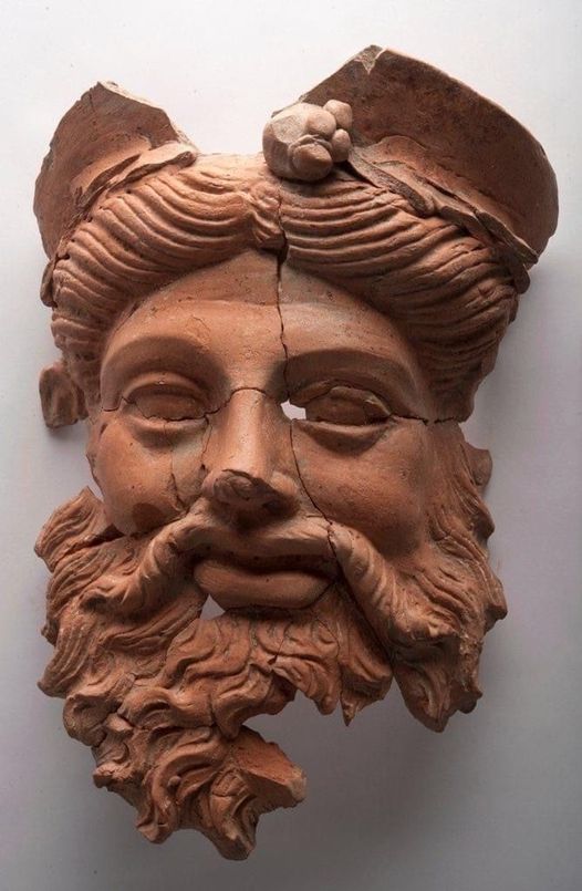 BasilioNovarti's tweet photo. Πήλινο προσωπείο του Θεού Διόνυσου [-2400].Αρχαίο Δασκύλειον,Μ.Ασία.* https://t.co/0hXxJHHUFQ