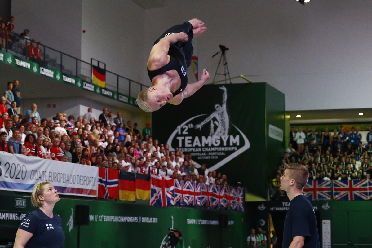 Tänä viikonloppuna Hippoksella käydään miesten telinevoimistelun ja TeamGymin SM-kisat! 🤸‍♀️

Yleisö pääsee katsomoon kasvomaskien ja turvavälien kanssa. Yleisömäärä on rajattu, jotta tapahtuma olisi kaikille turvallinen. #jyväskylä #liikuntapääkaupunki jyvo.fi/tapahtumat/mie…