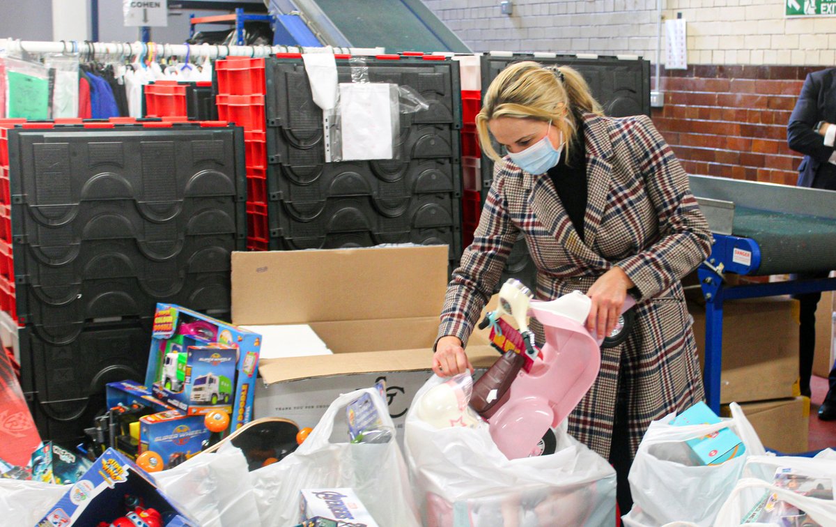 TopQuoteInsure's tweet photo. Lockdown or not, we're feeling the Christmas spirit! We had a wonderful time yesterday picking out and dropping off our yearly Christmas gift donation for underprivileged children to our friends at @WoodSt_Mission https://t.co/5ktDiOCtTW