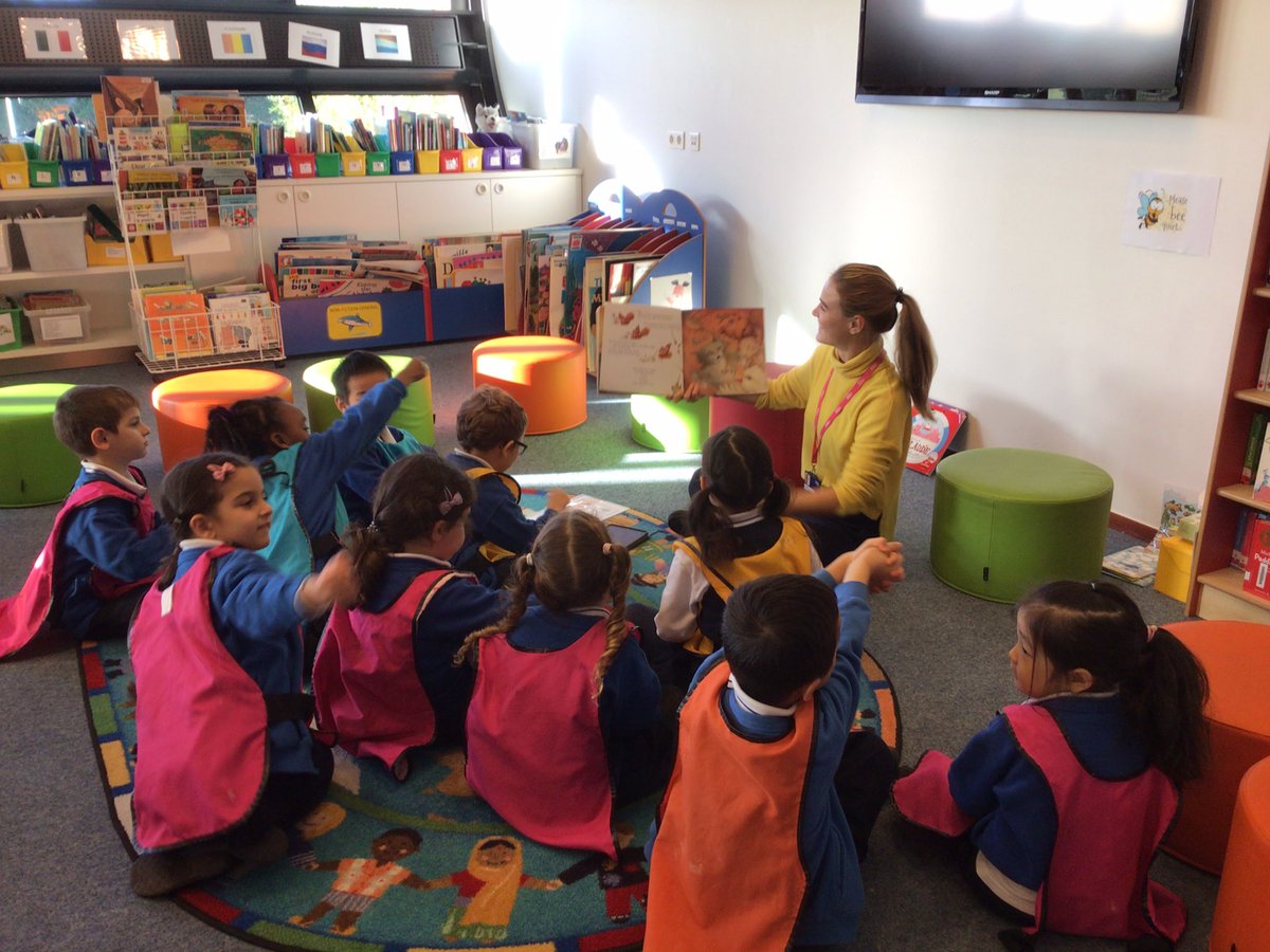 BSNJSL's tweet photo. Year 1 are making pumpkin soup today in creative curriculum....it smells delicious! #JSLY1 https://t.co/0Ubnjid5vS