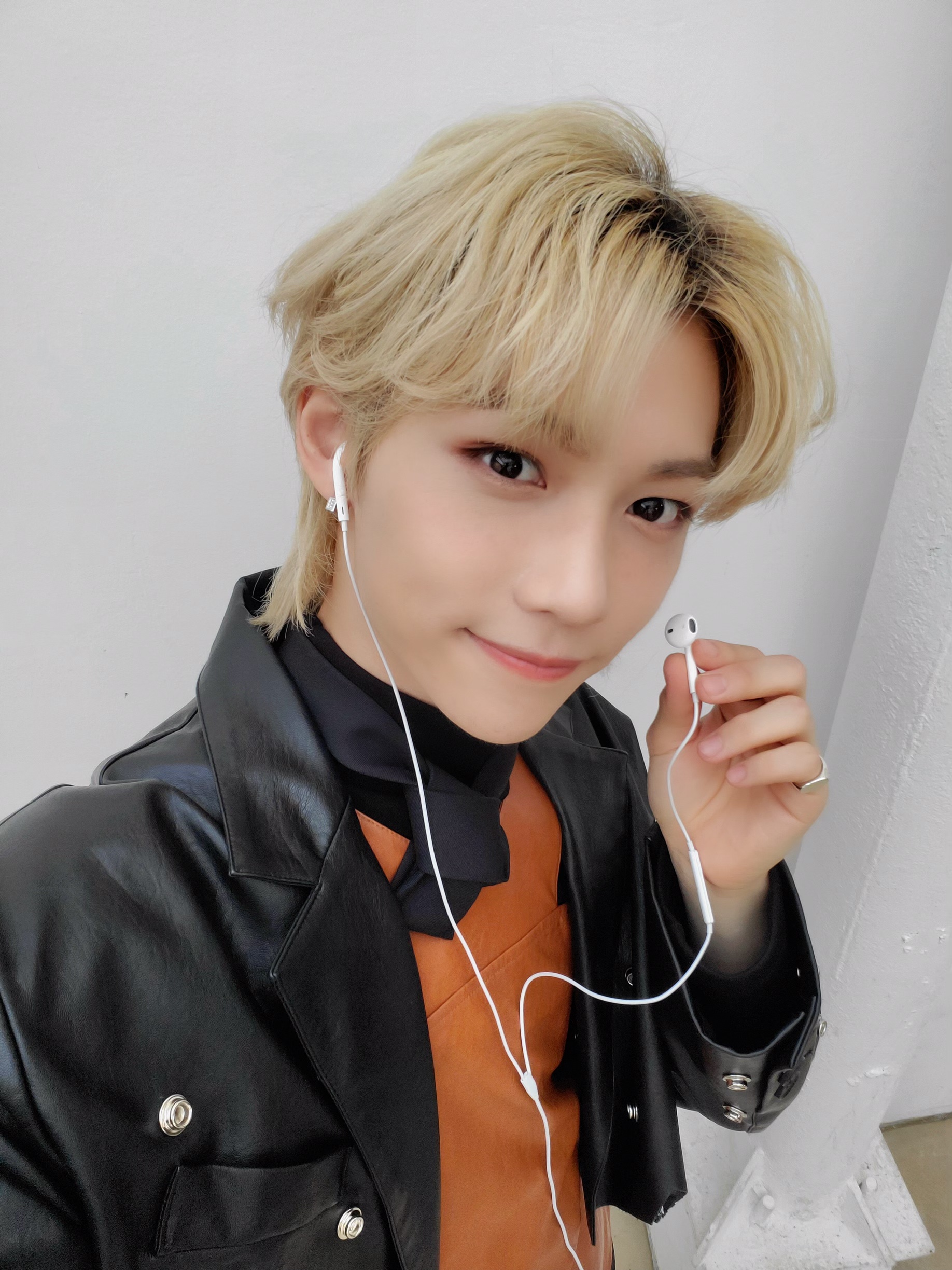 Stray Kids Japan Official on X: Stray Kids Japan Official on X: