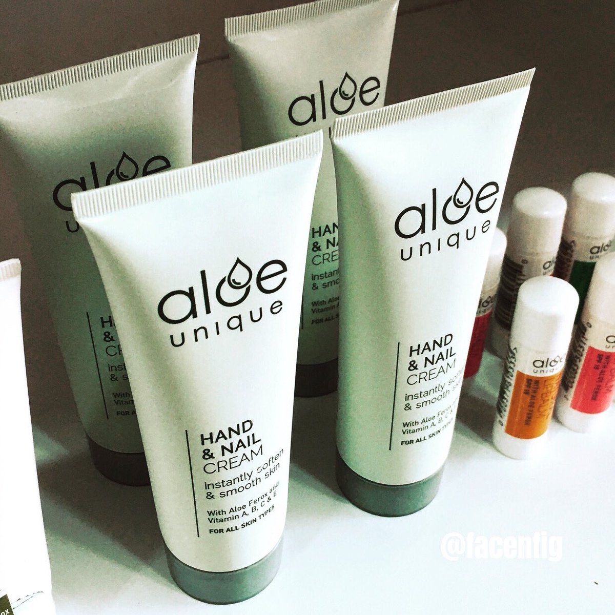 facenfig's tweet photo. Shop Aloe Unique Hand and Nail Cream @ Ksh.1000 #facenfig #AloeUnique https://t.co/lkZFP2wgGn