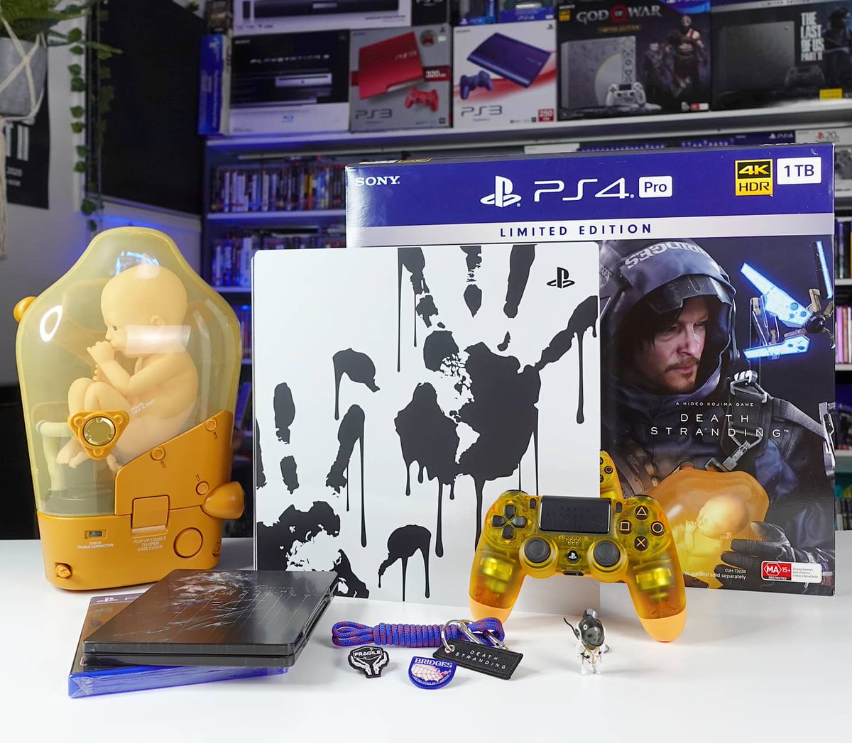 n4sa's tweet photo. #WeekOfPS4 Day 2 ~ Death Stranding 🙌😍 Probably my favourite game to be released this generation! It's so hard to pick as I have 6 or 7 standout titles, but Death Stranding by Kojima Productions is absolute perfection 👌

#DeathStranding #KojimaProductions #PS4 #PlayStation https://t.co/sq3KHkj325