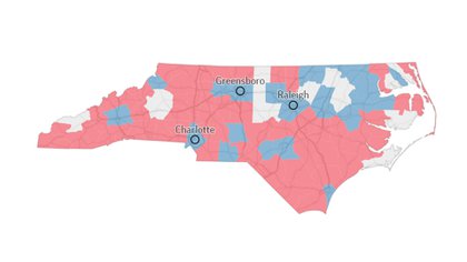 infobae's tweet photo. Trump toma la delantera en Carolina del Norte, otro estado clave https://t.co/4z92RSCBbm https://t.co/eL5oRImfT7