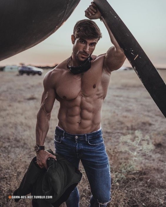 damn hes hot