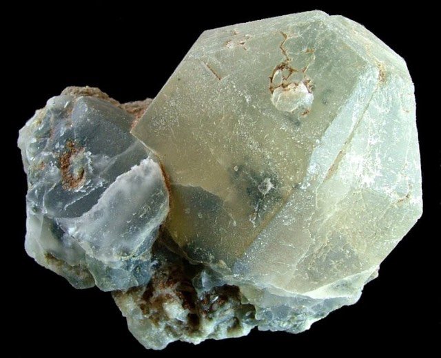 You skip off to the San Bernardino mountains in California, admiring what a few million years of tectonic uplift can do for topography. #YouFindARock. It’s a chunky translucent pale olive green crystal. You immediately fall in love. Arliguie M