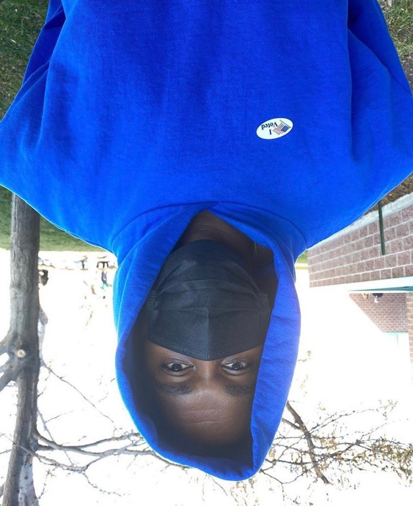 imtfry's tweet photo. @kieran_ah @Bunluss @love_scars14 @kanyewest ratio'd by upside down kanye https://t.co/l0ivu34Xj9