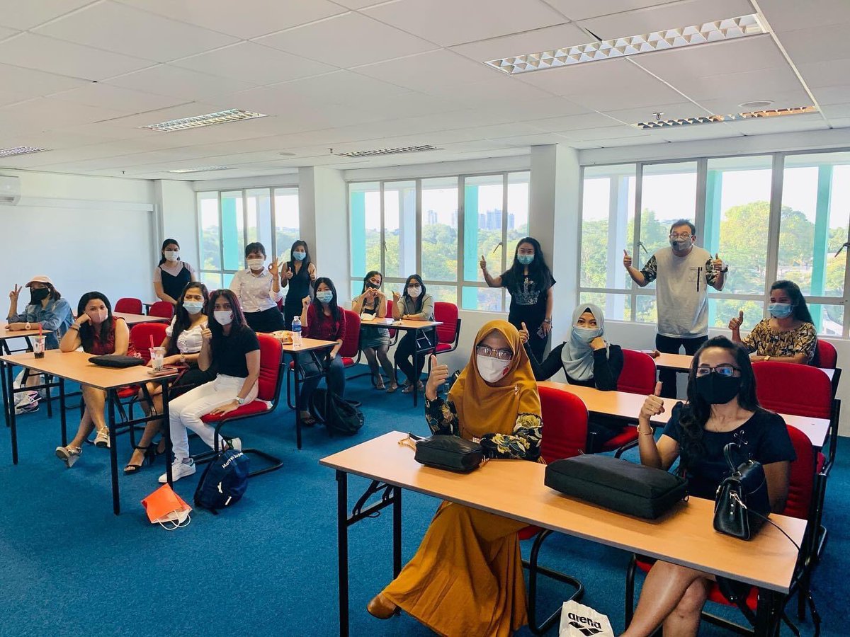GeaInstitute's tweet photo. Good to see everyone cheerful! Stay safe! 
---
Global Executive Academy (GEA)
#work #career #train #diploma #singapore #malaysia @geainstitute @geainstitute.kualalumpur @geainstitute.penang @geainstitute.johor @geainstitute.sarawak
@geainstitute https://t.co/dLO3e7Dbm7