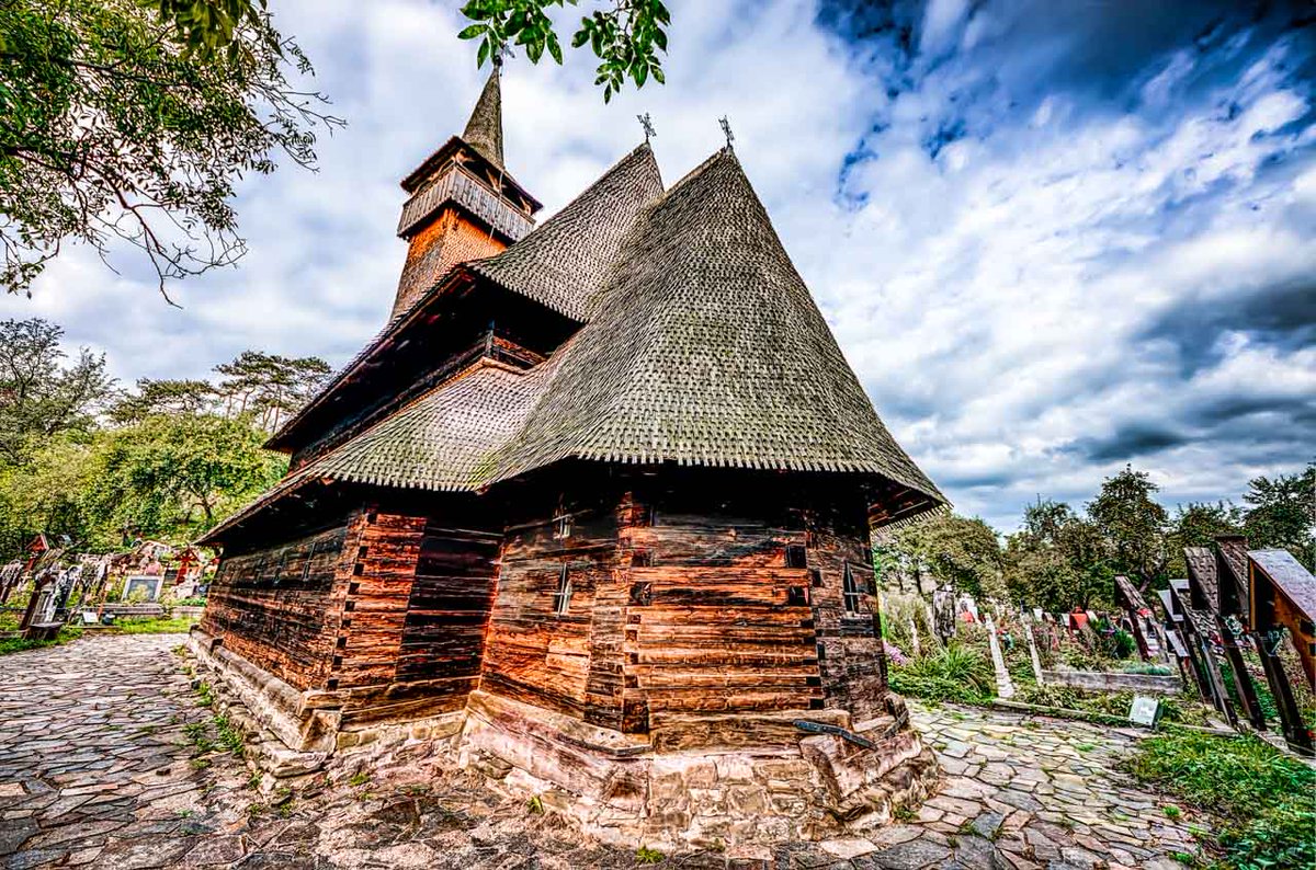 Wooden church of #Maramures

More travel 📷 at bit.ly/2ydqG7sgmg

#travelling #traveler #travelphoto #travelpics #romania #visitromania #discoverromania #beautifulromania #exploreromania #travelromania #visitmaramures #maramuresromania #unescoworldheritage #patrimoniounesco