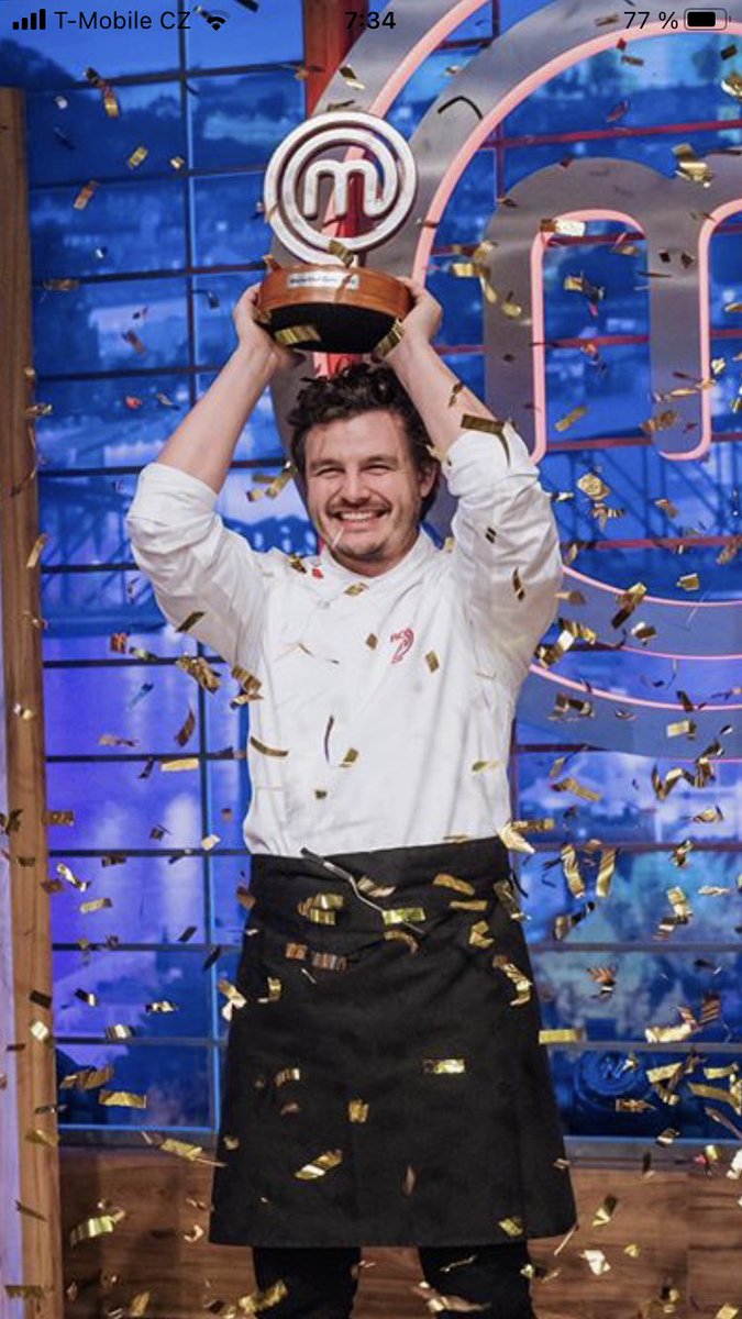 baleklukas's tweet photo. Nikdy se mi nestalo, že by některou soutěž vyhrál můj favorit!🥇 Klobouk dolů. 🎩👏🏽 #masterchefcesko 2020 @RomanStasa je 🔝!!!🥳 https://t.co/malYQbLHuL