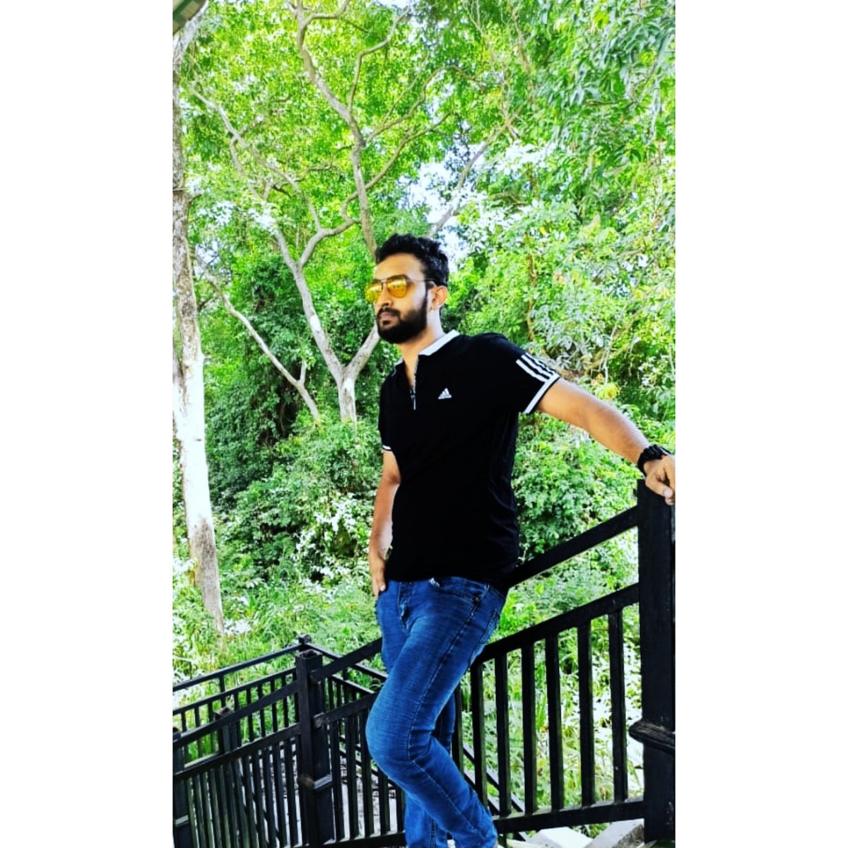 Din_asrin's tweet photo. #NewProfilePic https://t.co/kPaP7xNIET