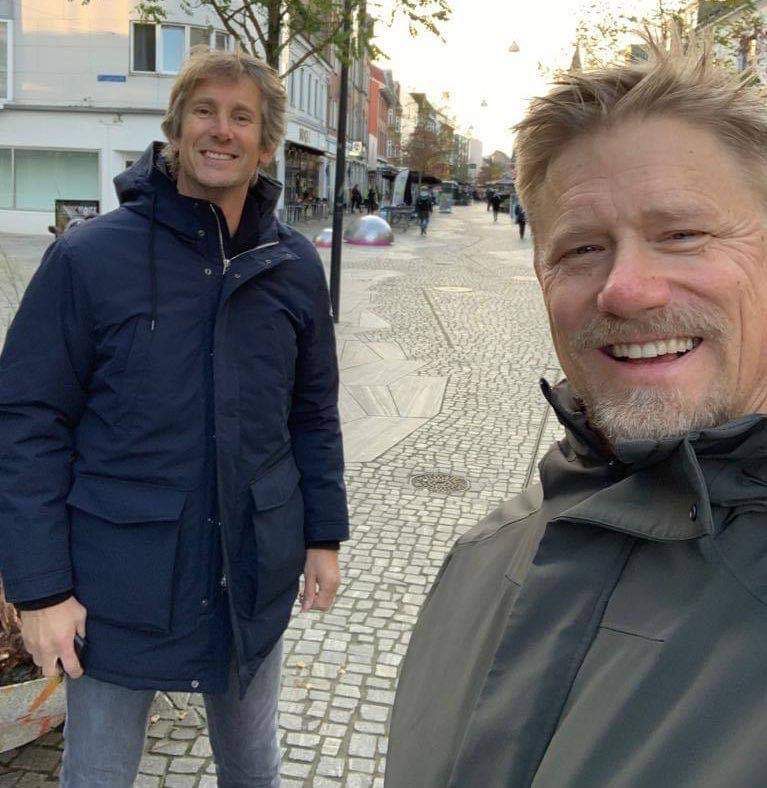 Good to see Vinokourov and Andy Schleck still get along.