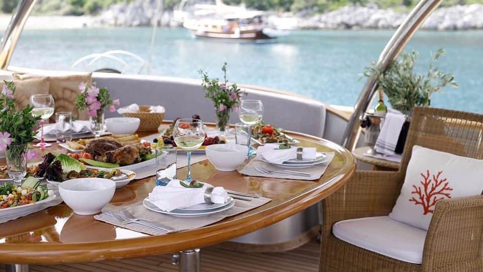 Silver Moon is one of the most popular yacht in Turkey. #Turkey #luxury #luxuryfashion #LuxuryTravel #luxurylifestyle #gulet #yacht #Yachts #holiday #summer2021 #megayacht #superyacht #yachtlife #sea #photography #view #yachtinteriordesiggn #interior #mengiyay #vyd #detail