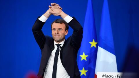 Le Journal de l’Elysée                ᵖᵃʳᵒᵈᶦᵉ tweet media