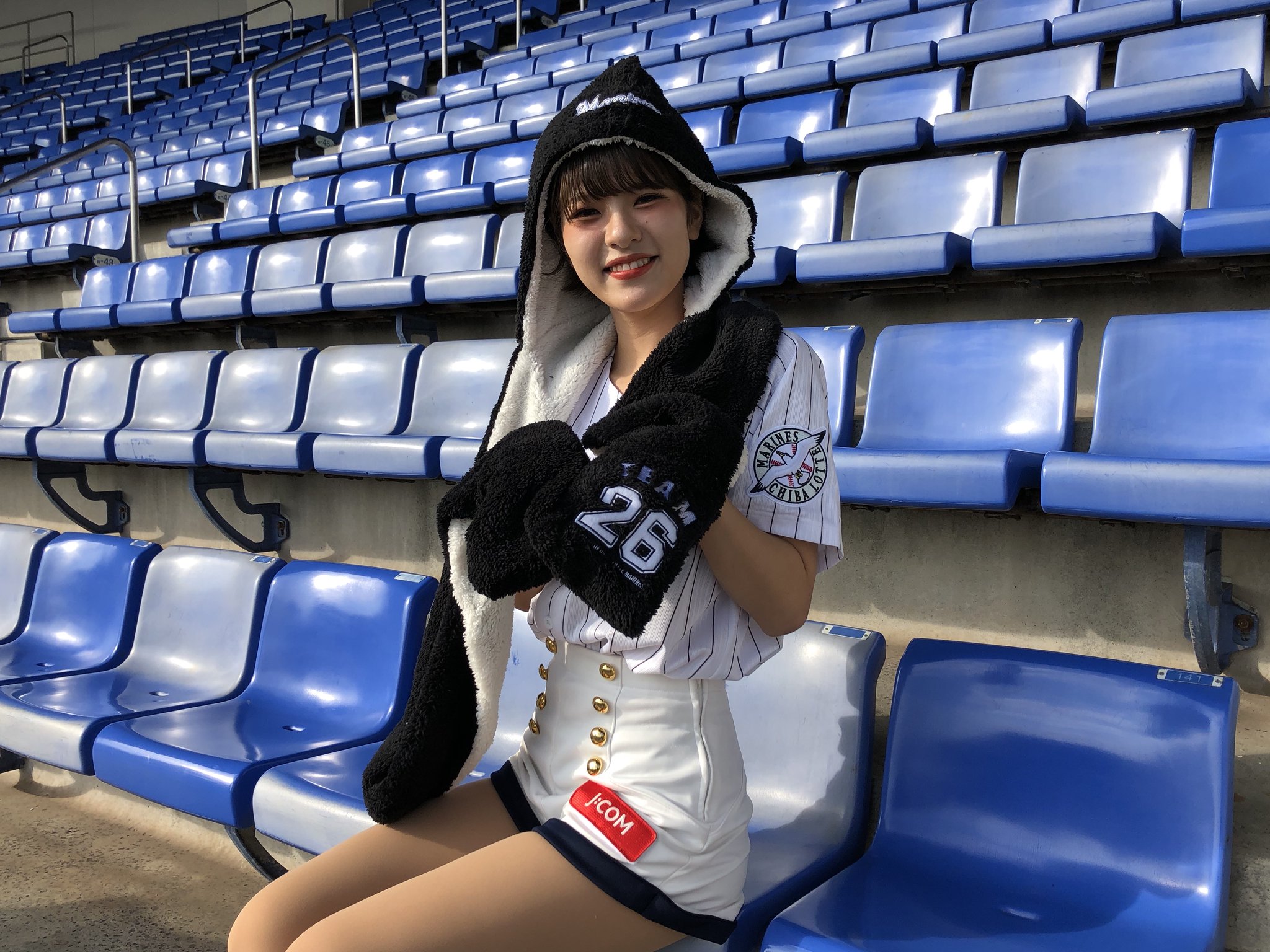 Amazon.co.jp: 2WAYフードマフラー TEAM26 ファンクラブ来場特典