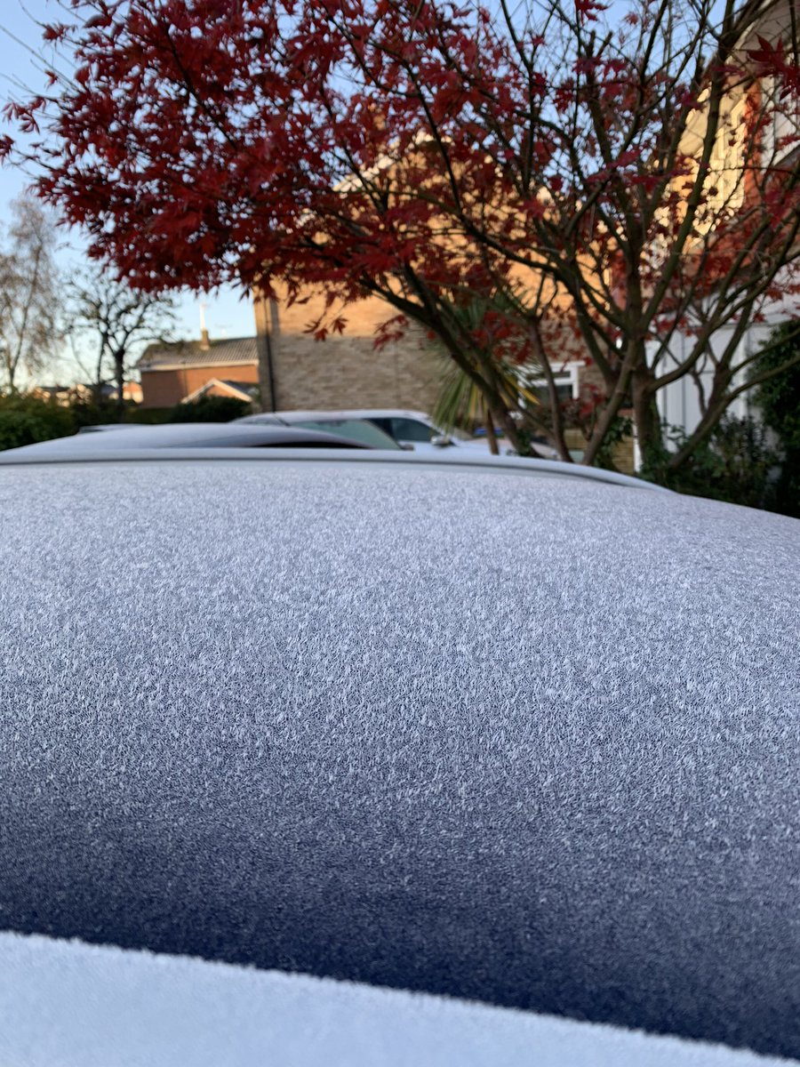 ParagonExec's tweet image. First frosty morning of Autumn. Beautiful clear sky though.