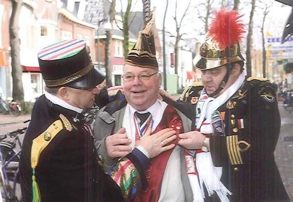 In Memoriam: Döllekesgats Grootvorst Henk Dekkers. 
Bron:  <a href="/Oisterwijknews/">Oisterwijk Nieuws</a>
oisterwijknieuws.nl/2020/11/in-mem…