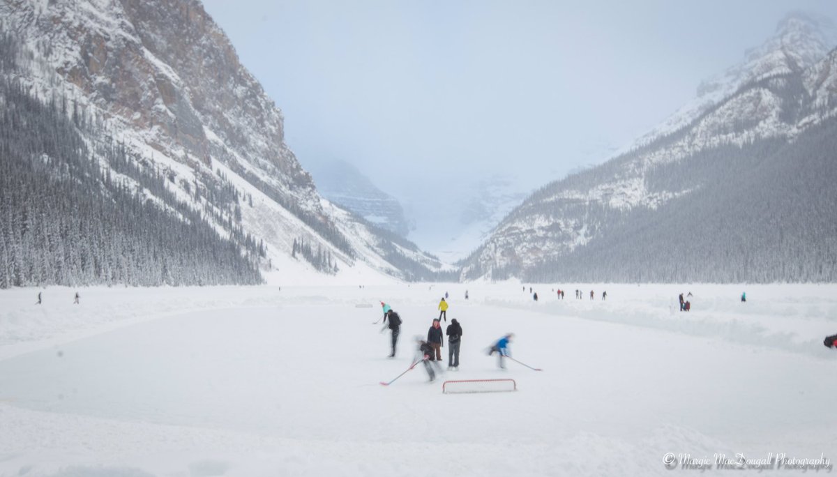 margie_macdoug's tweet photo. By the looks of it outside, these activities are closer then you think!
๐ธ January 2019
#lakelouise #WinterClassic #itssnowingagain #absnow #Canada @ParksCanada @banfflakelouise @BanffNP @FairmontCLL https://t.co/5y4nC30PP8