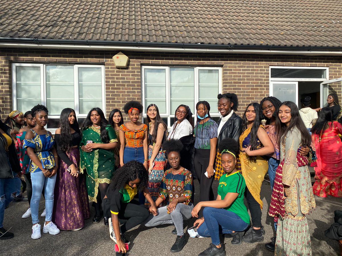 Cultural Day at Townley!
Townley’s sixth form team and Some Year 13 showing their beautiful traditional outfits. 

@TownleyGrammar #Townley6Form #TownleyYear13 #TownleyInspire