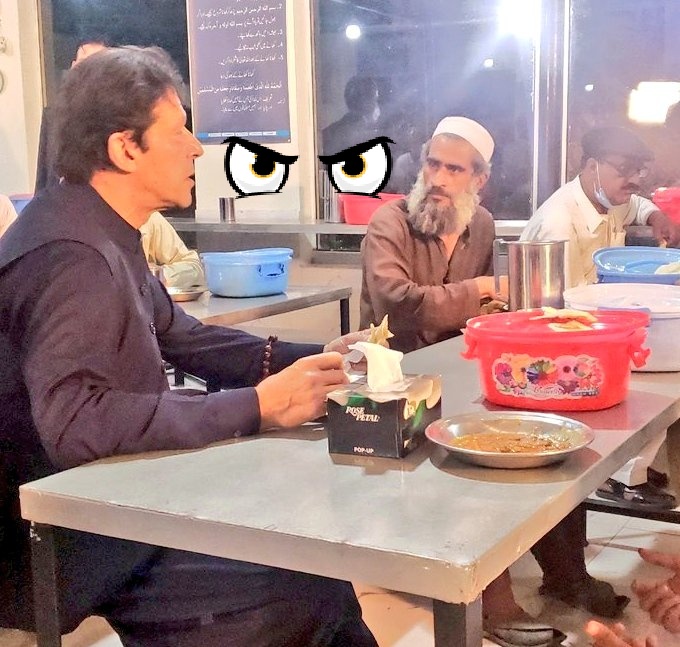 GossipPakistan's tweet photo. When you see upper class Bhikari on food table 
#سلیکٹڈ_کی_بونگیاں https://t.co/t8Aa8J92nP