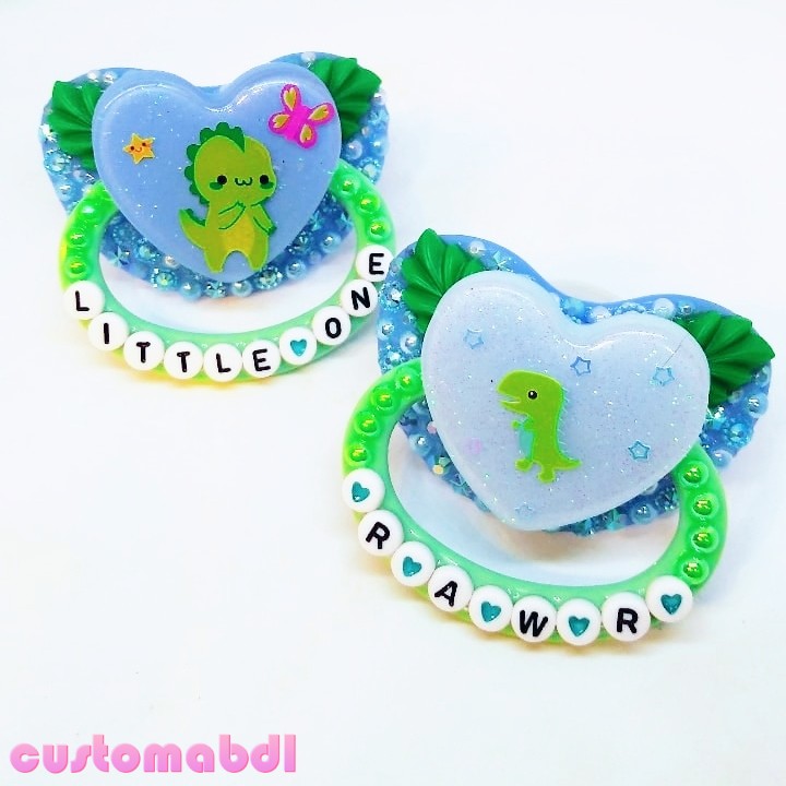 customabdl's tweet photo. There are TONS of new #adultpacifiers available! Link in bio! #decopaci #ddlb #mdlb #cgl #ageplay #abdl #abdlcommunity #ddlgpacifier https://t.co/wXqYTPtyYS