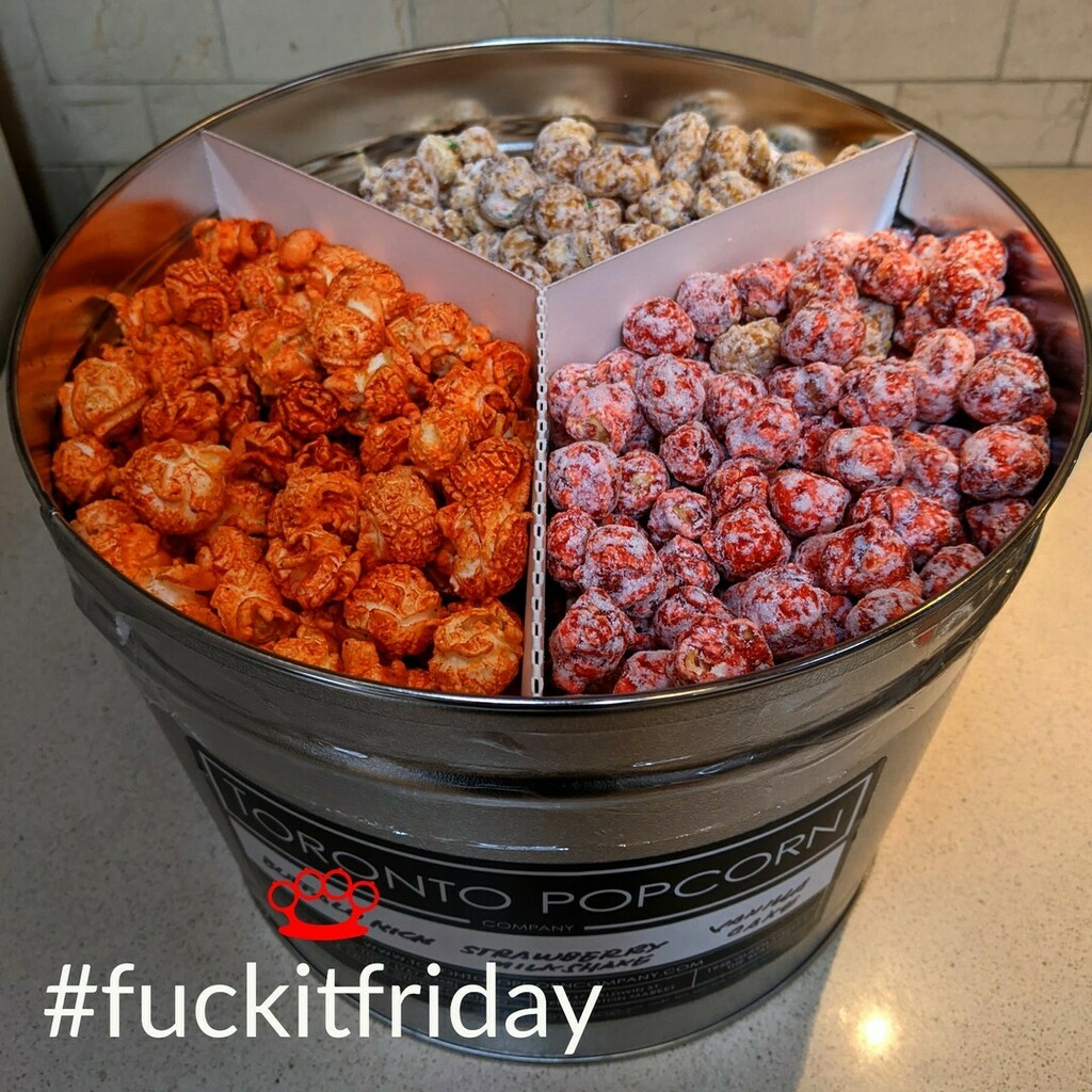 tebInteriors's tweet photo. Hmmm...I wonder if THIS is why those numbers on the scale won't go down? 🤨
.
From @topopcornco 
.
Flavours:
Buffalo Kick
Strawberry Milkshake
Vanilla Cake
.
DUDE!!!! Soooooooooooo good.
.
Have an awesome #fuckitfriday #t#tgifindonesia .
.
#torontopop… https://t.co/y1inuG5gri https://t.co/XGMWX6eilJ