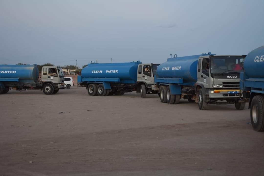 Wajir Governor @GovernorWajir flag-off seven (7) water bowsers, twenty (20) Gensets and a tractor-trailer under the Water and Sanitation Development Project (WSDP), a partnership between <a href="/Wajwasco/">Wajir Water & Sewerage Co.</a> and the World Bank.
<a href="/WorldBank/">World Bank</a>
<a href="/WorldBankKenya/">World Bank Kenya</a>