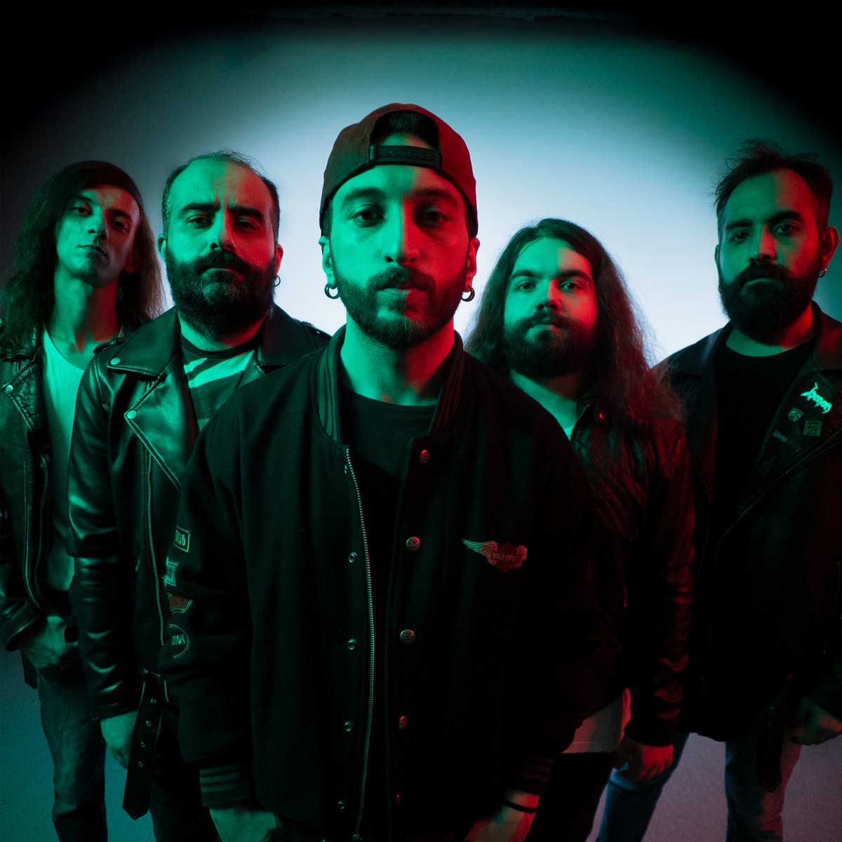 dergyCom's tweet photo. HABER 🎸|  İki bölüm halinde yayınlamaya hazırlandıkları Parçalar albümü öncesi, @AtlasRBofficial yeni şarkıları "Sevmek İçin Mi Yaratıldım"ı yayınladı. @rinatamusic 

#AtlasRB #dergy

https://t.co/NhkOWfPaQW https://t.co/dU9jUFAcM6