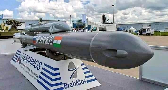 ExposeAntiIndia's tweet photo. A #Chinese think tank has revealed that India has more than 14000 #Brahmos Missiles which are currently in service with #India.
#IndiaChinaFaceOff #LAC @DefenceMinIndia #XiJinping
#LAC #indianarmy #CCP @rajnathsingh #BoycottChina #ChineseVirus #CCP_is_terrorist #SlavePakistan https://t.co/1ZNiEy2iBm