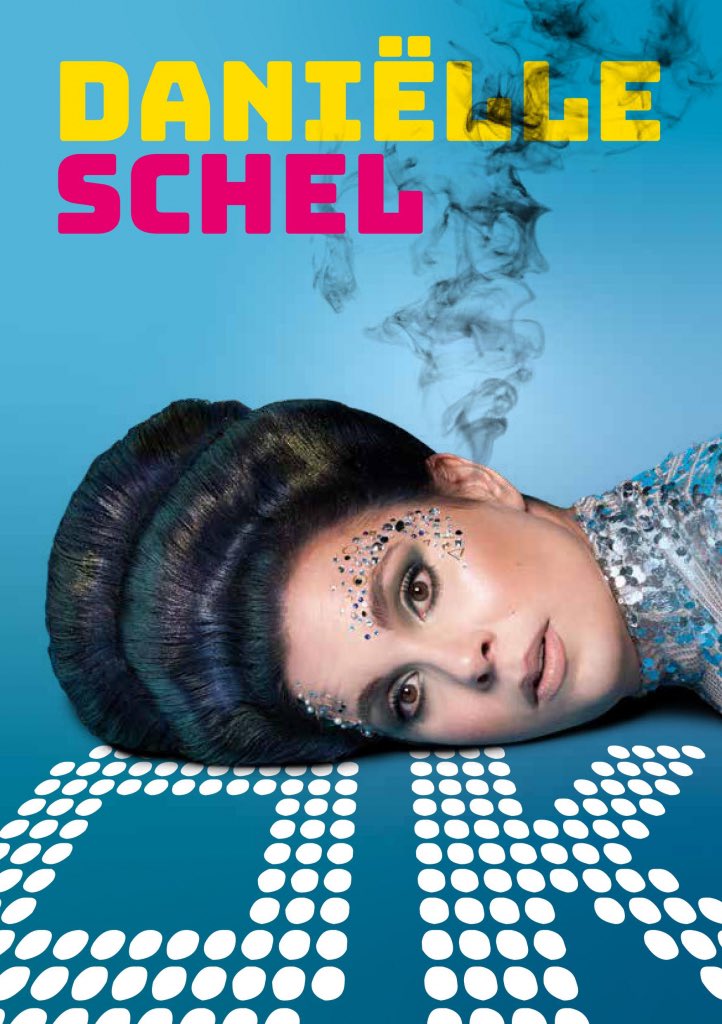 Poster/flyer OK 😻 Vormgeving: @nilsemmink Fotografie: @studioletterie Make-up en haar: Sanne Visscher 

➖VOORSTELLINGEN ➖ 
In november speel ik met OK in Soest, Hoofddorp, Huizen, Naaldwijk, Waddinxveen en Amsterdam 
Data en tijden check: danielleschel.nl 
#ok #groetjes