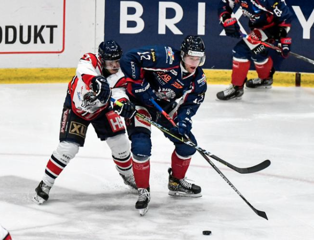 Kan du inte vara på plats i Kungsbacka för att heja fram <a href="/HalmstadHammers/">Halmstad Hammers</a> till seger mot <a href="/HanhalsIF/">Hanhals Kings</a>, kan ni följa matchen via <a href="/HPsporten/">HPsporten</a> som är på plats och liverapporterar med start 18.20. Väl mött!
hallandsposten.se/sport/ishockey…
<a href="/Hockeyettan_/">Hockeyettan</a> #twittpuck #hockeyettan #ishockey